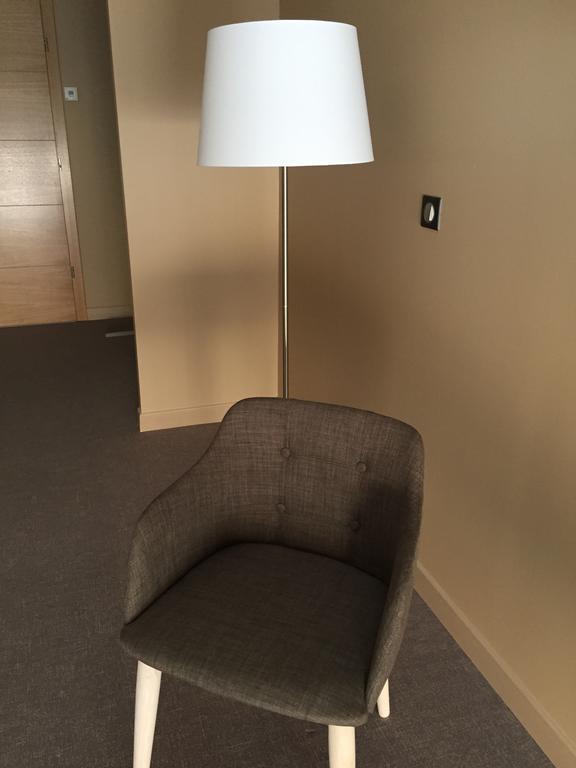 Dans Les Vignes Hotel Chamery Room photo