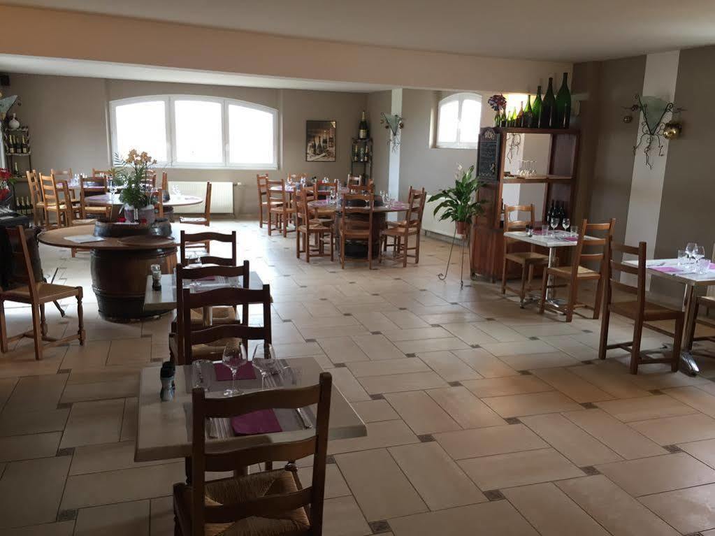 Dans Les Vignes Hotel Chamery Exterior photo
